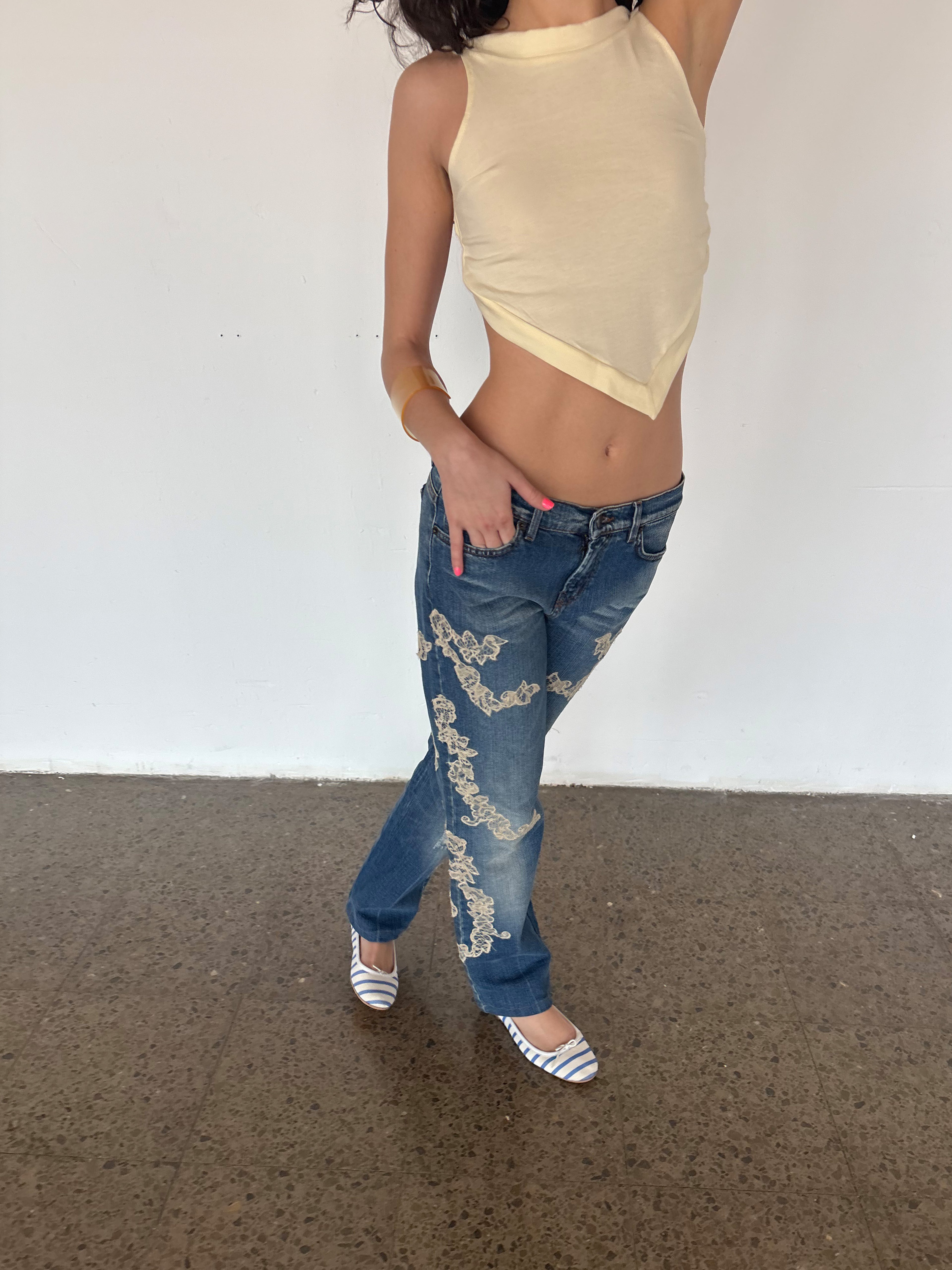 KATE TOP BUTTER